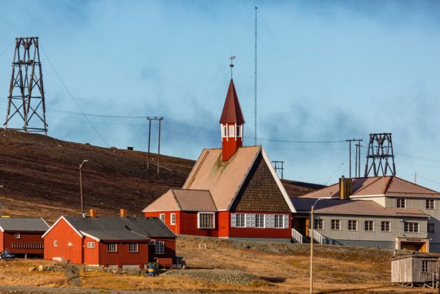 Longyearbyen Spitzbergák fővárosa