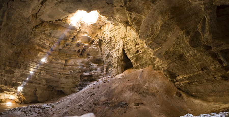omán barlang dzsinn Majlis al-Jinn