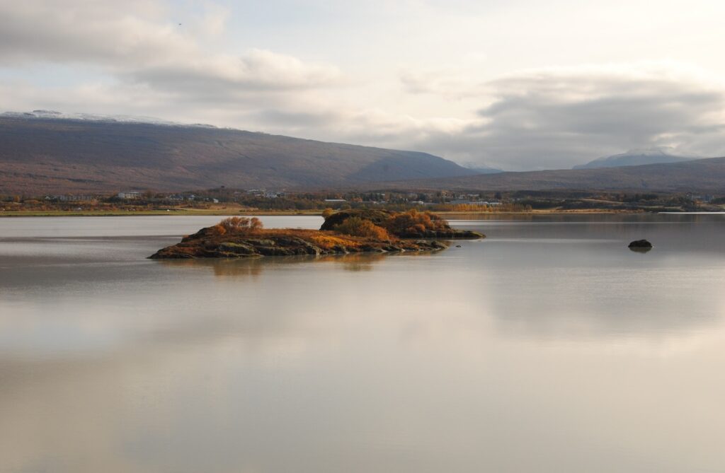 Híres izlandi helyszínek legendái a Lagarfljót-tó
