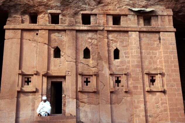 Etiópia döbbenetes kultúrája - Lalibela sziklába vájt temploma