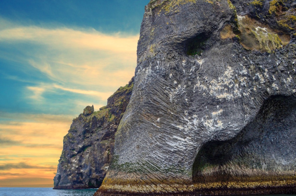 Izland szigetei között Heimaey Elefántja világhírű