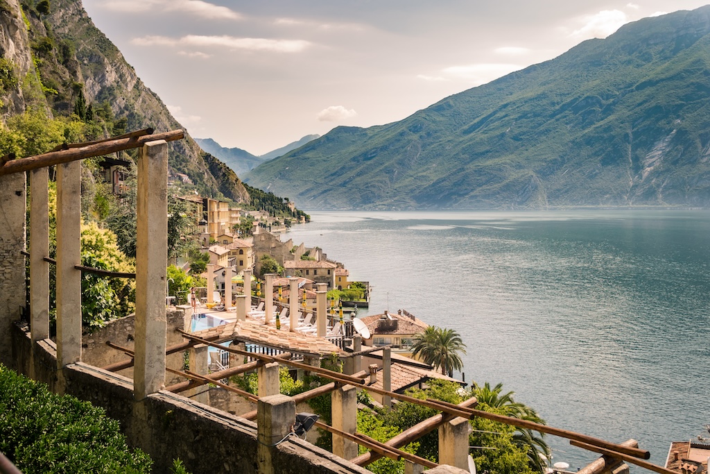 Limone sul Garda ültetvény a hegyoldalban