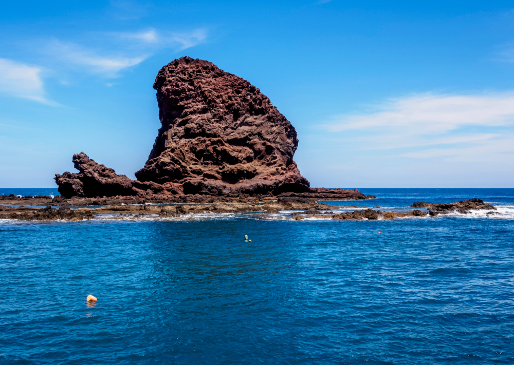 Roque Bermejo faro de anaga tenerife strand