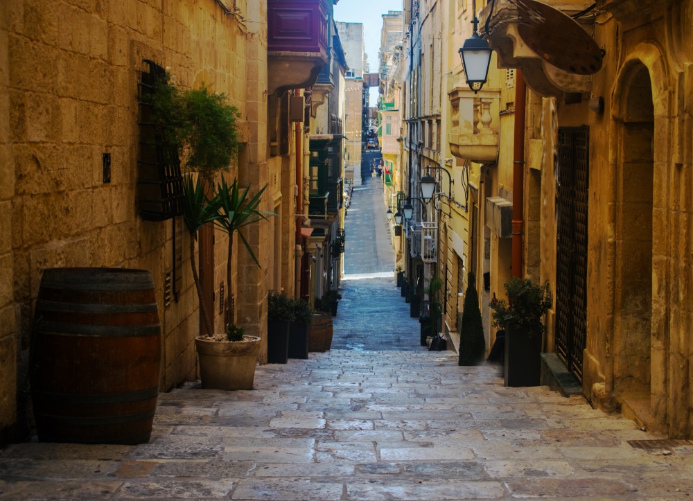 Strait street utca Málta Valletta látnivalók és nevezetességek